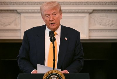 تأخر حماس في تسليم جثث الرهائن... وترامب يبرّر!