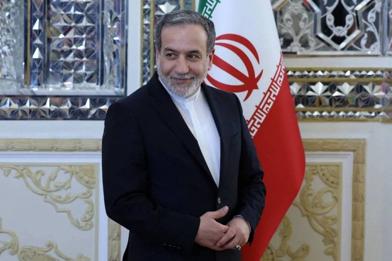 انتقاد مباشر من طهران… عراقجي: ترامب انجرّ خلف “خداع تل أبيب”