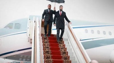 بوتين يفرش السجاد الأحمر للشرع… وناشطون يتساءلون: كيف استقبل الأسد المشهد؟ (فيديو)