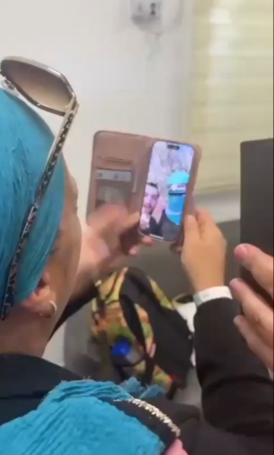 القسام يقلب الطاولة: شرائح تجسس إسرائيلية تتحول لخط اتصال مع أهالي الأسرى