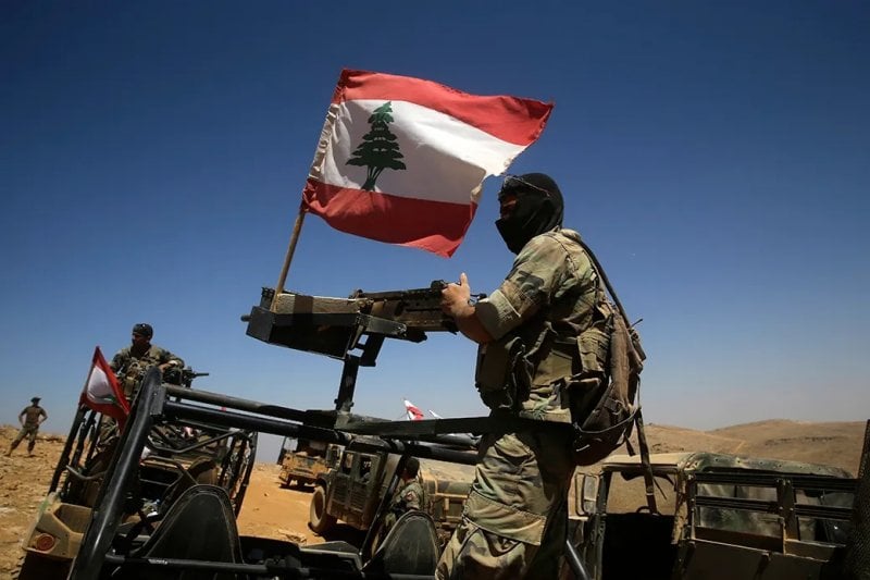 الجيش اللبناني يتعرض للاهانة في بيروت... اعتداء يسبب بلبلة كبيرة وعملية امنية بدأت : اليكم التفاصيل!