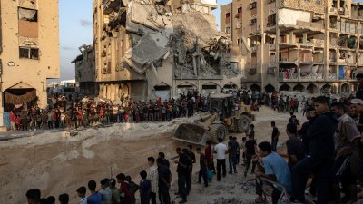 اتهامات متبادلة وضربات جوية… هل تنهار هدنة غزة؟