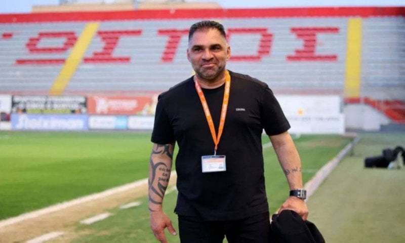 اغتيال صادم في وضح النهار... رئيس نادٍ رياضي يسقط قتيلاً أمام منزله