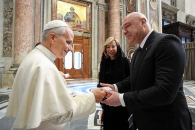 في قداس إعلان القداسة… عون يؤكد انتظار لبنان للبابا