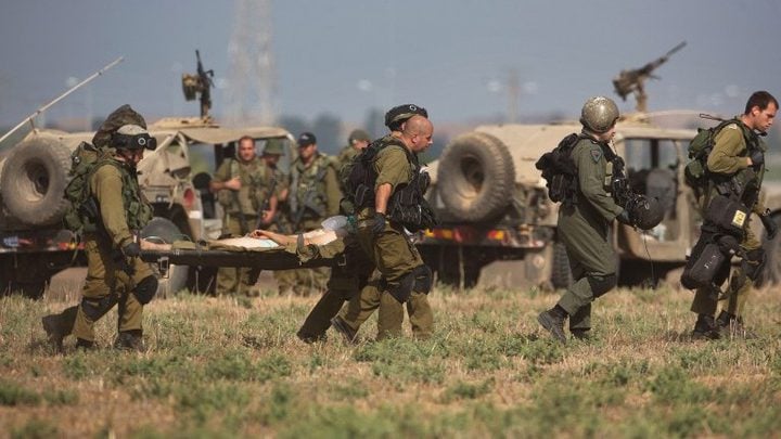 بعد مقتل ضابط وجندي… إسرائيل تنفذ 20 غارة على غزة