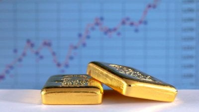 زلزال في سوق الذهب... الأونصة تفقد توازنها، محال تغلق أبوابها ونصيحة 