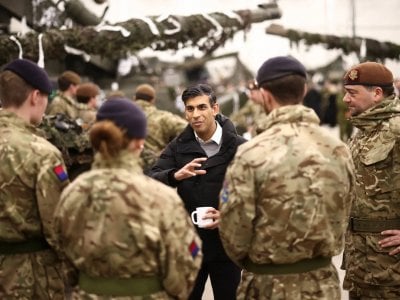 لمراقبة وقف إطلاق النار في غزة... بريطانيا ترسل ضابطاً وجنوداً إلى إسرائيل 