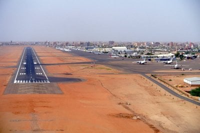 لليوم الثاني… مسيّرات للدعم السريع تستهدف مطار الخرطوم