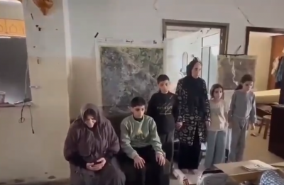 جندي إسرائيلي يتباهى بجريمة حرب... واختطاف عائلة فلسطينية يشعل الغضب (فيديو)