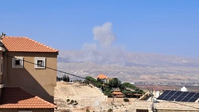 بالصور والفيديو... غارات إسرائيلية تستهدف جرود البقاع