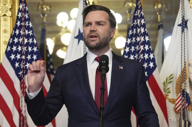 "حيلة سياسية غبية"... نائب ترامب: لن يتم ضم الضفة إلى إسرائيل "حيلة سياسية غبية"... نائب ترامب: لن يتم ضم الضفة إلى إسرائيل