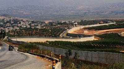 بريطانيا تشيّد أول برج مراقبة جنوب لبنان؟