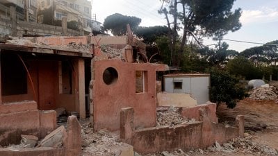 العدالة تتحرّك.. إزالة تعديات عن سكة الحديد

