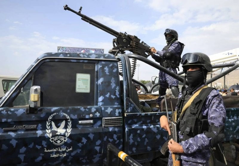 بشبهة التجسس... اعتقال أمين سر المجلس السياسي الحوثي  بشبهة التجسس... اعتقال أمين سر المجلس السياسي الحوثي