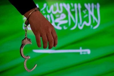 الهروب الكبير… رجل الصفقات صلاح فستق يتبخّر من بيروت!
 الهروب الكبير… رجل الصفقات صلاح فستق يتبخّر من بيروت!