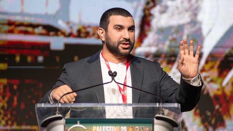 احتجاز سامي حمدي يشعل الجدل... هل تُكمّم أميركا الأفواه المنتقدة لإسرائيل؟