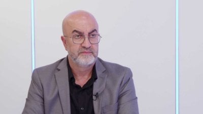 طوني أبي نجم يشعل الجدل السياسي: إنذار دولي خطير يحمله الموفدون… والمواجهة المقبلة قد تهدد الدولة!
