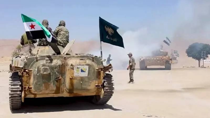 مجهولون يهاجمون موقعًا للجيش السوري شرق حلب... وسقوط قتلى مجهولون يهاجمون موقعًا للجيش السوري شرق حلب... وسقوط قتلى