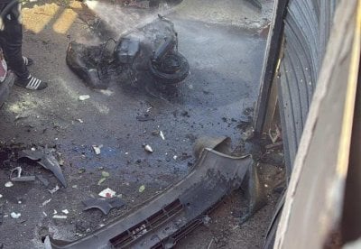 مسيّرة إسرائيلية تشن غارة على بلدة كونين (صور) مسيّرة إسرائيلية تشن غارة على بلدة كونين (صور)