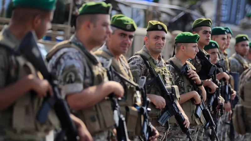 "الجيش" يسابق الزمن لحصر السلاح بيد الدولة! "الجيش" يسابق الزمن لحصر السلاح بيد الدولة!