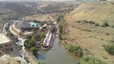 جريمة مروّعة في الوزاني... شابة تُقتل طعنًا بسكين داخل منزلها