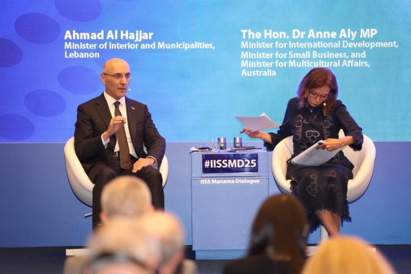 الحجار من المنامة: إسرائيل خرقت التهدئة... وإعادة الإعمار أولوية الحجار من المنامة: إسرائيل خرقت التهدئة... وإعادة الإعمار أولوية