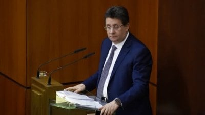 تحالفات كنعان.. أين سيتموضع في الانتخابات؟
 تحالفات كنعان.. أين سيتموضع في الانتخابات؟