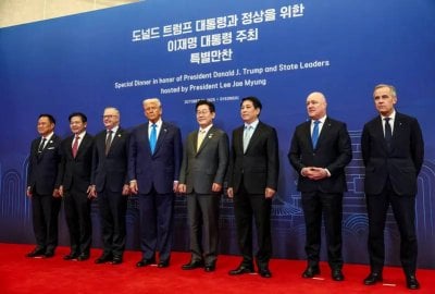 ترامب يقلّد رئيس وزراء الهند بطرافة ويصفه: 