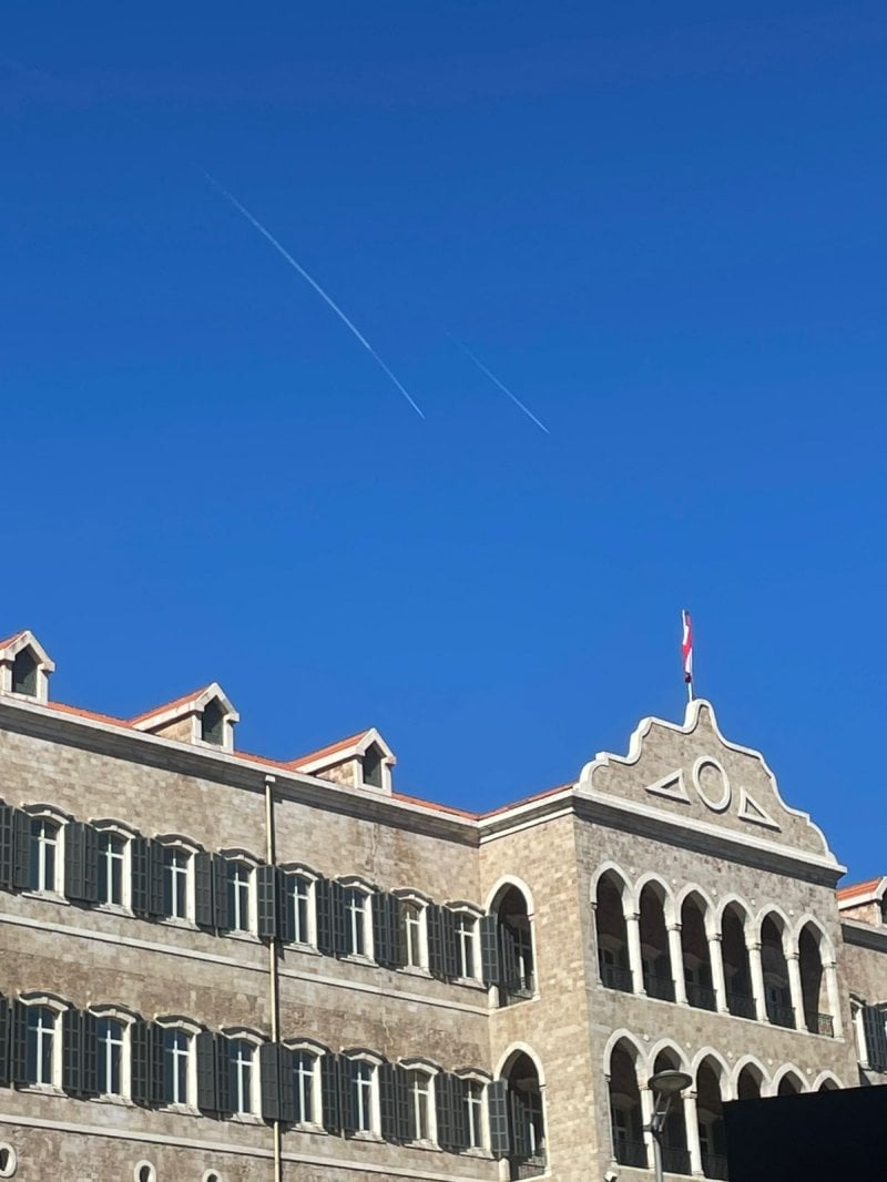 بالفيديو: تحليق إسرائيلي فوق السراي الحكومي