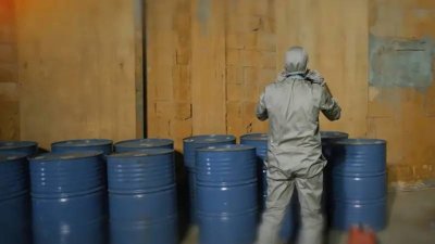 عملية بحرية نوعية في باب المندب: ضبط مواد كيمياوية كانت متجهة إلى الحوثيين (فيديو)