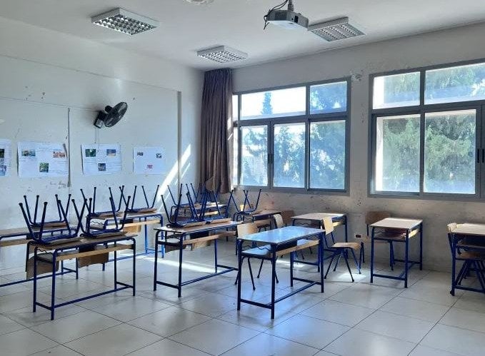 خطط طوارئ في المدارس... التهويل بالحرب يستنفر الأسرة التربوية خطط طوارئ في المدارس... التهويل بالحرب يستنفر الأسرة التربوية