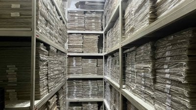 فضائح مالية وأخلاقية تهزّ مؤسسة “أمم”… وانعدام الثقة بواجهاتها السياسية!
 فضائح مالية وأخلاقية تهزّ مؤسسة “أمم”… وانعدام الثقة بواجهاتها السياسية!