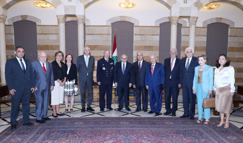 بالصور: سلسلة لقاءات لسلام في السراي بالصور: سلسلة لقاءات لسلام في السراي