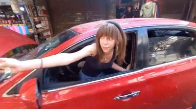 فيديو من شاتيلا يشعل الجدل بعد مقتل إيليو أبو حنّا... رسالة مقصودة لتبرير الجريمة؟
 فيديو من شاتيلا يشعل الجدل بعد مقتل إيليو أبو حنّا... رسالة مقصودة لتبرير الجريمة؟