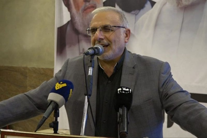 "لن نرفع راية الاستسلام"... المقداد يتحدّى التهديدات الأميركية والإسرائيلية