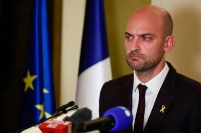 دعم كامل لعون والحكومة... بارو: مستعدون لاستضافة مؤتمر إعادة إعمار لبنان