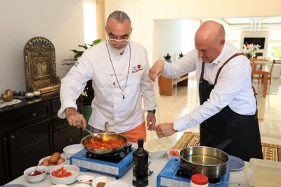 كتم نكهة المطبخ الإسرائيلي في أوروبا… الطباخون يخفون هويتهم