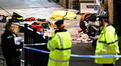 ليلة من الرعب في بريطانيا... طعن جماعي على متن قطار