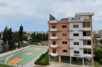 انسحاب مفاجئ لـ