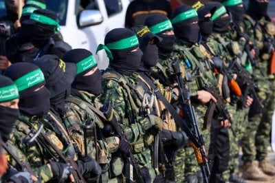 الهدنة في غزة صلبة... ترامب: القضاء على حماس فورًا إذا لم تلتزم