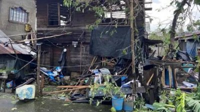 أمطار غزيرة ورياح عاتية... إعصار 