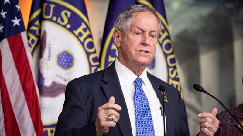 دعوة إلى بيروت في ملف السجناء السوريين... عضو الكونغرس يهاجم "حزب الله"