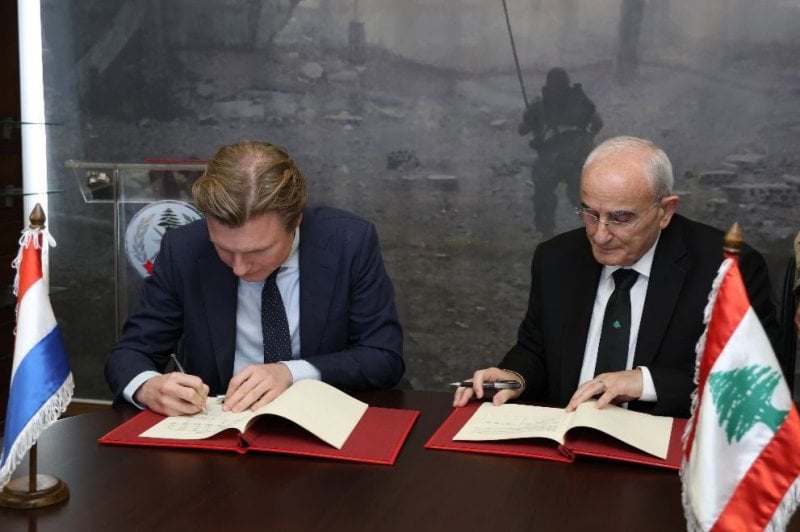 لبنان وهولندا يوقّعان اتفاقية تعاون دفاعي... منسى: شراكة راسخة ودعم ثابت (صور)