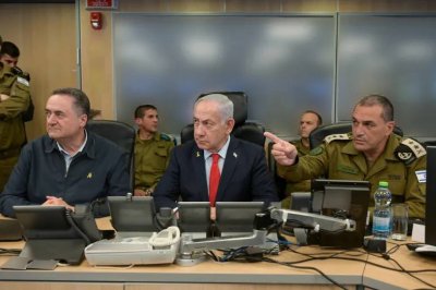 نتنياهو يتدخّل... خلاف حاد بين رئيس 