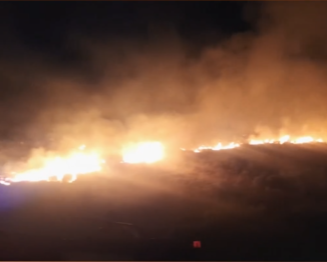 ألسنة النار تلتهم أحراج المعنية وسبلين... ونداءات استغاثة من إقليم الخروب