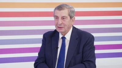 ايلي الفرزلي يكشف 