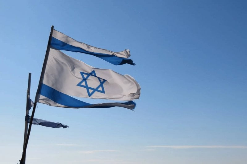 رعب رسمي في إسرائيل... سباق محموم للعثور على هاتف قد يُسقط رؤوسًا كبيرة في الجيش