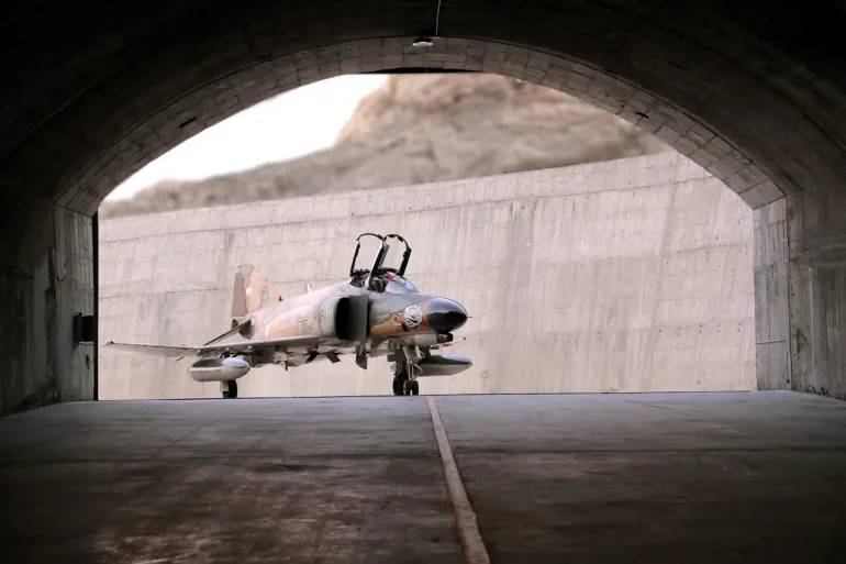 من الـ"ميغ" إلى "التنين الصيني"... هكذا تستعد إيران للحرب المدمرة القادمة