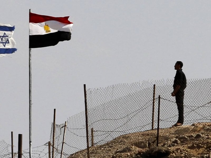 إسرائيل تواجه "خطر الجو"... محاولات تهريب من مصر عبر "درون"