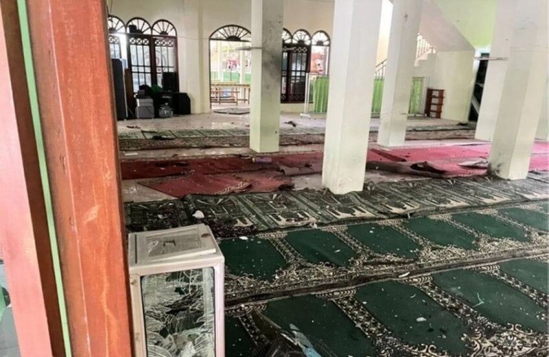 انفجار يهزّ مسجدًا في العاصمة الإندونيسية خلال صلاة الجمعة